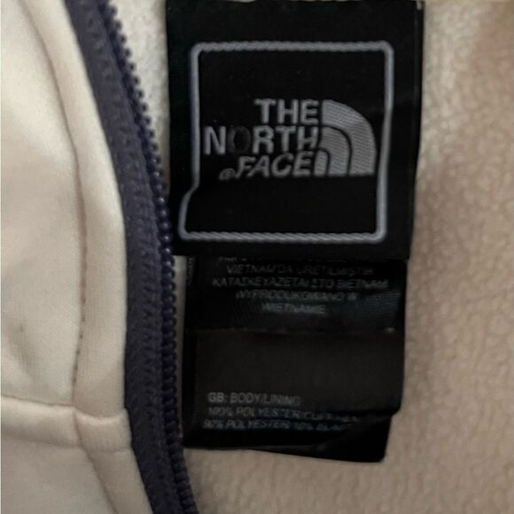 The North Face Hooded Sweater - Picture 3 of 8